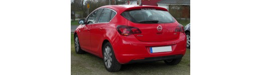 Opel Astra dal 2009 al 2014 modello "J" Berlina e Sw